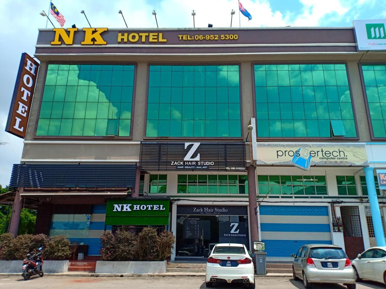 N K Hotel Муар Екстериор снимка