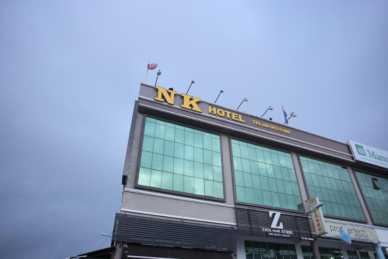 N K Hotel Муар Екстериор снимка