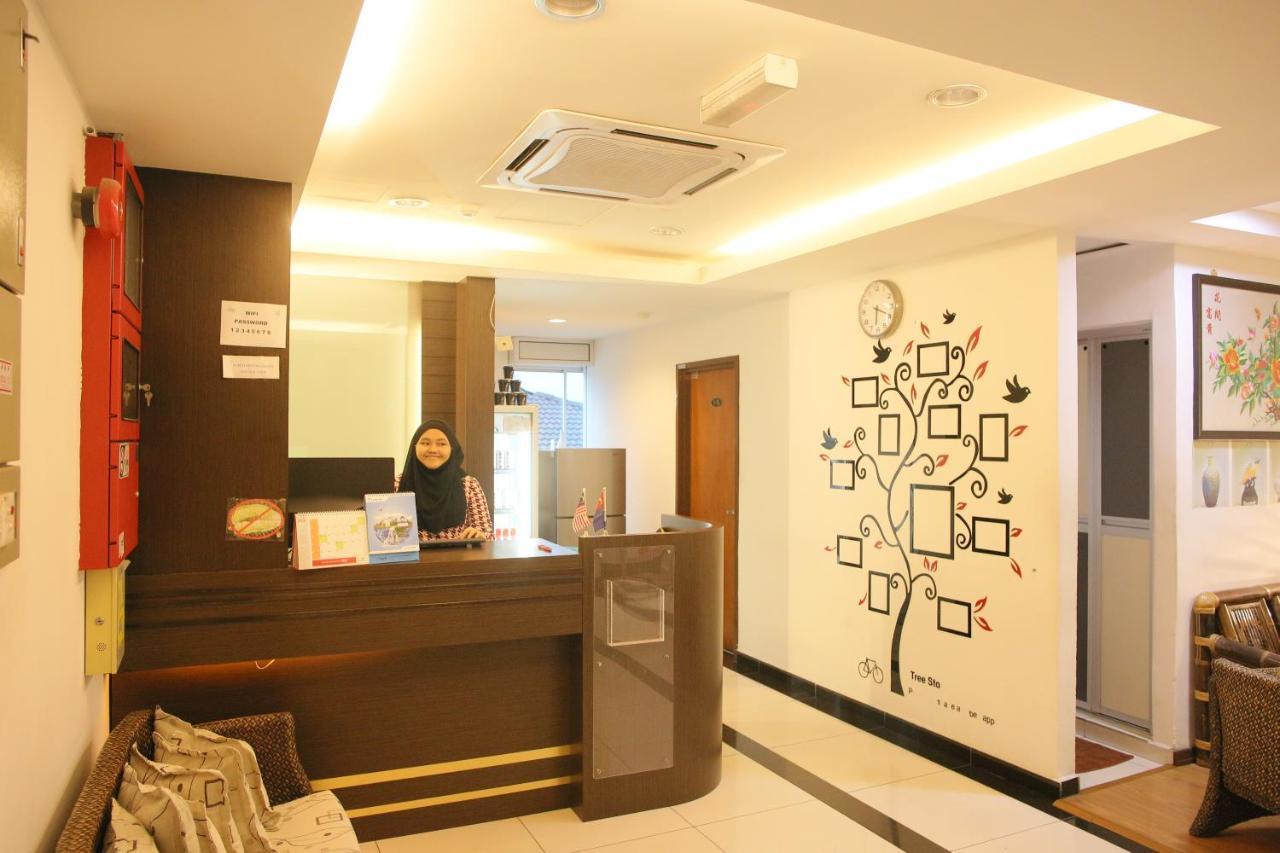 N K Hotel Муар Екстериор снимка