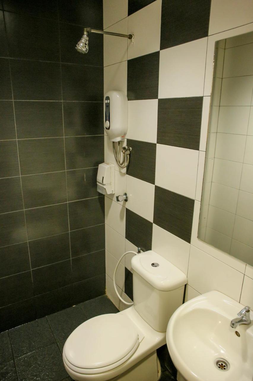 N K Hotel Муар Екстериор снимка